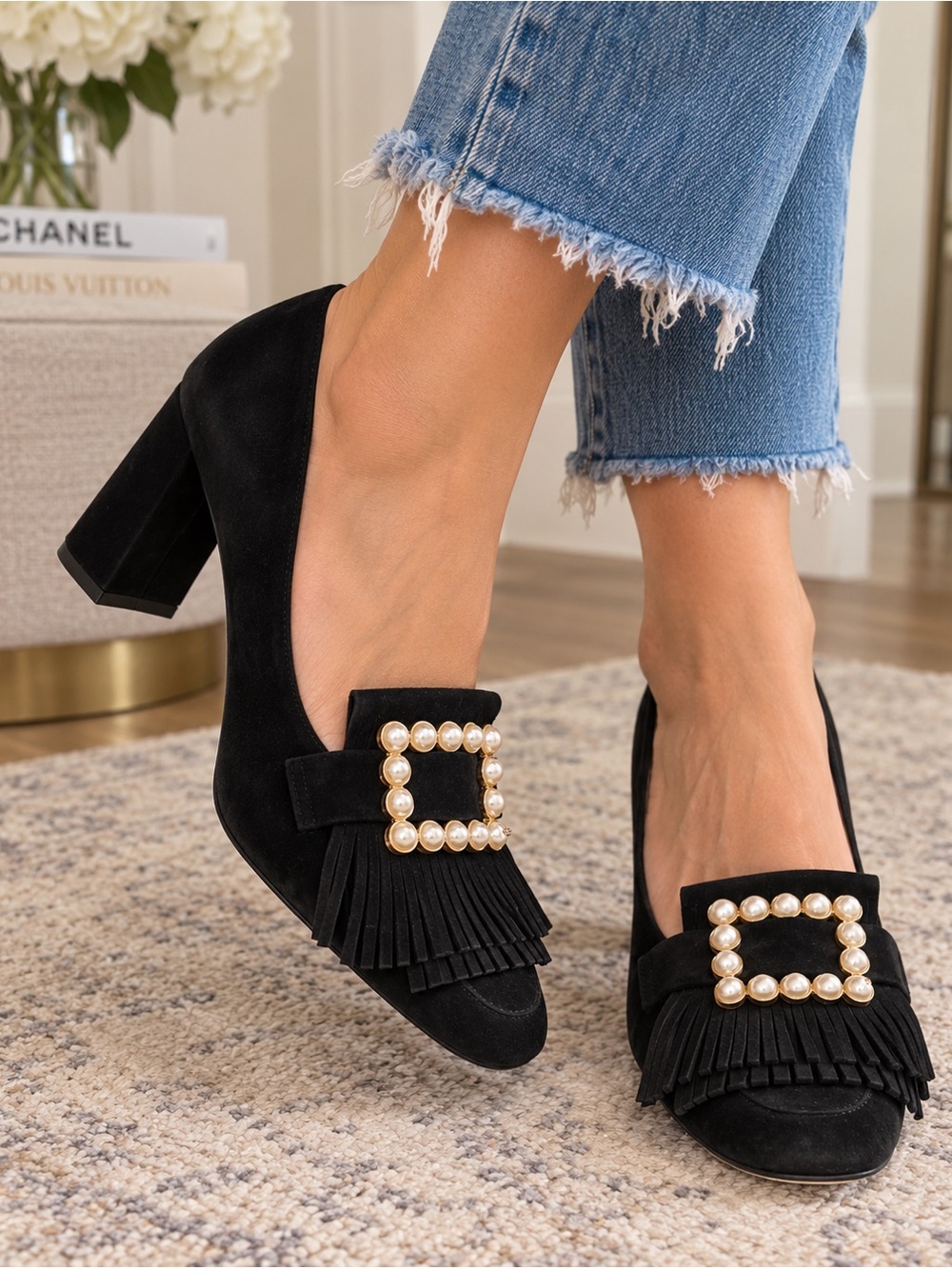 Louise et Cie Idali Black Suede Pearl Buckle Fringe Kiltie Pumps Size 9.5